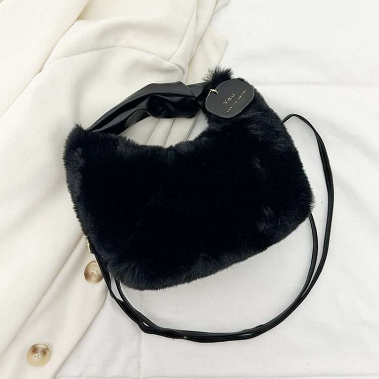 Premium sense of autumn and winter new plush crossbody bag versatile foreign-style commuter furry high value niche high-capacity female - Image 11