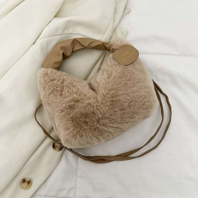 Premium sense of autumn and winter new plush crossbody bag versatile foreign-style commuter furry high value niche high-capacity female - Image 7