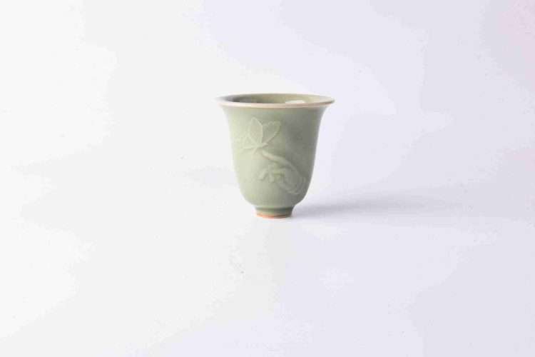 Longquan celadon bell cup - Image 6