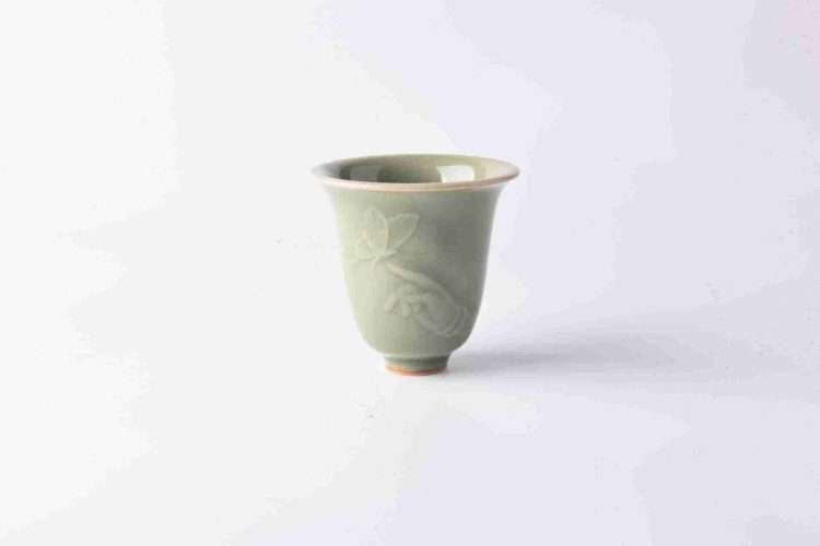 Longquan celadon bell cup