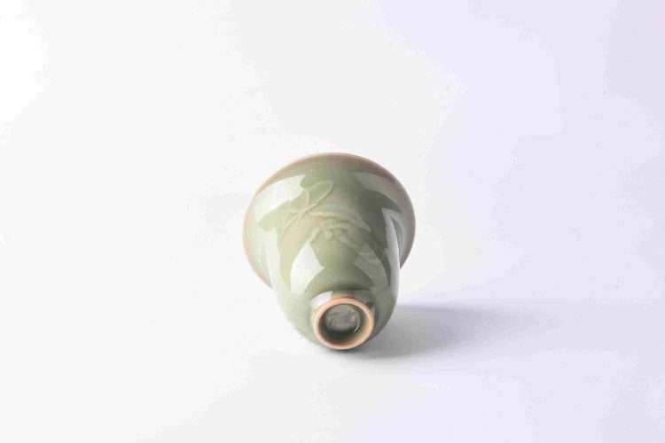 Longquan celadon bell cup - Image 3