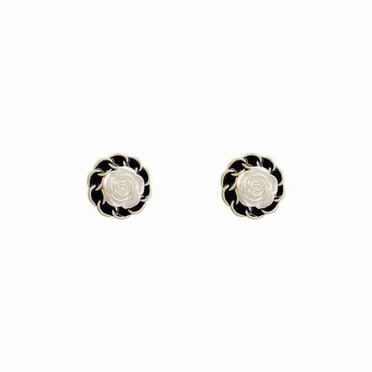 Pearl earrings French retro senior sense of earrings female temperament earrings - Image 41