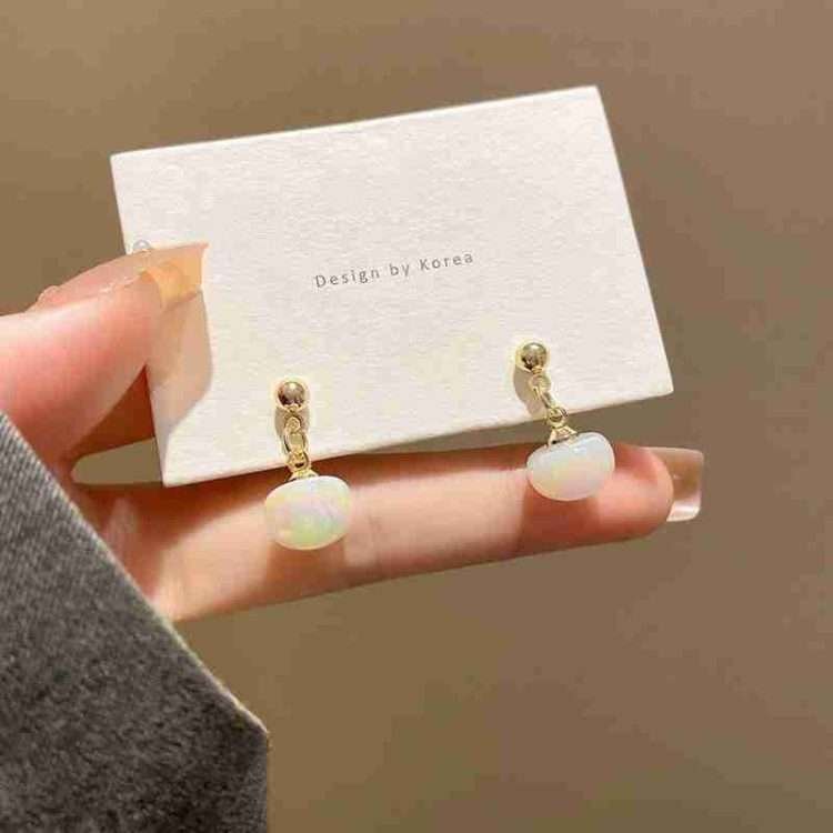 Pearl earrings French retro senior sense of earrings female temperament earrings - Image 8