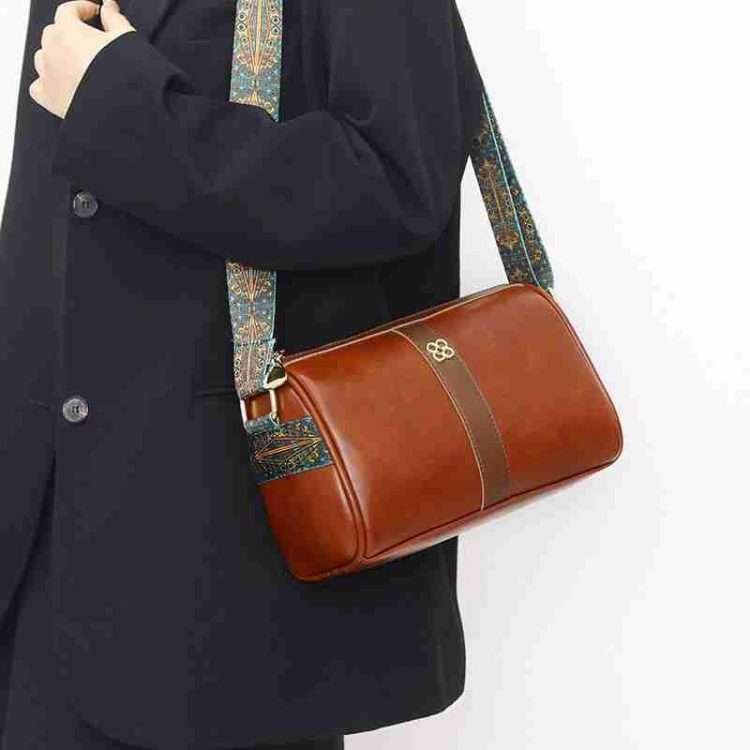 New fashion retro oil waxed leather shoulder bag versatile leisure crossbody pillow bag - Image 9