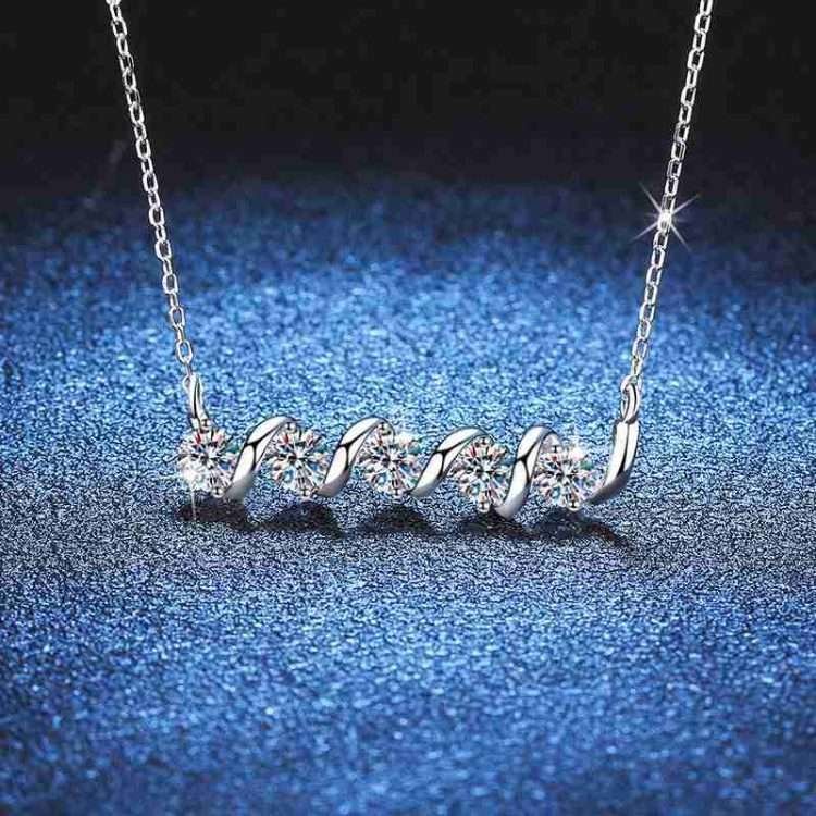 Sterling silver necklace female moissanite diamond necklace light luxury cold wind 1.5 carat moissanite necklace - Image 4