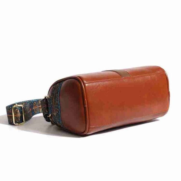 New fashion retro oil waxed leather shoulder bag versatile leisure crossbody pillow bag - Image 13